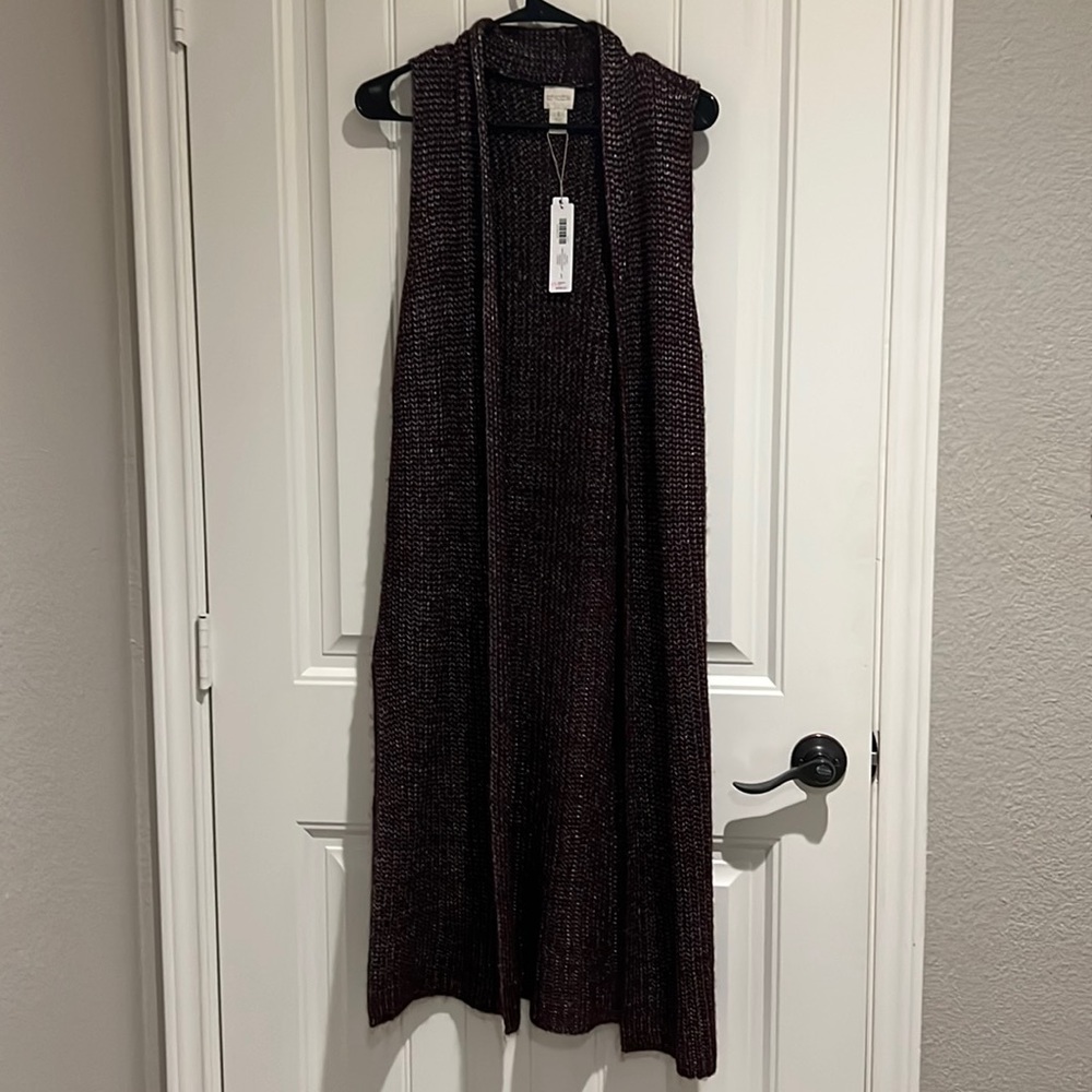 NWT long sweater vest, sleeveless.  Looks great with jeans and cowboy boots